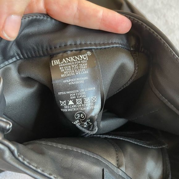 Blank NYC- Pleather Skinny Jeans with Zip Detail - size 26 - Picture 5 of 9